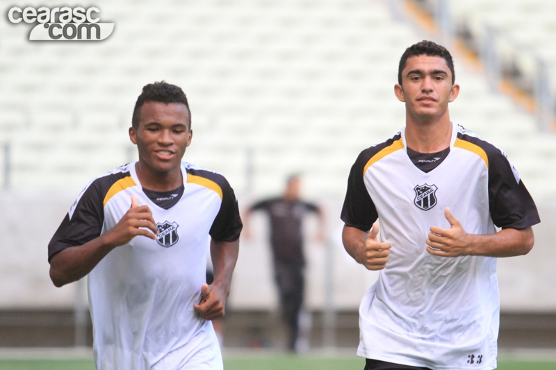 [17-01] Treino coletivo -  Castelão - 13