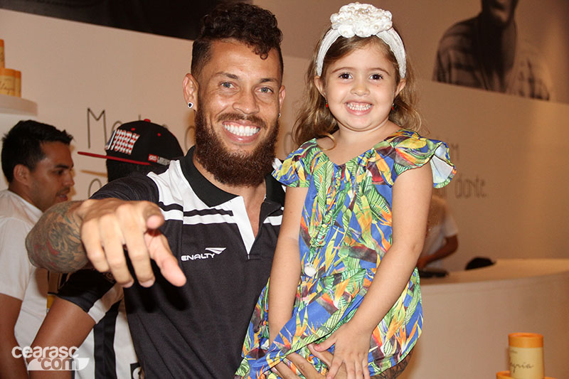 [18-11] Loja do Bem - Noite de Autógrafos - 31