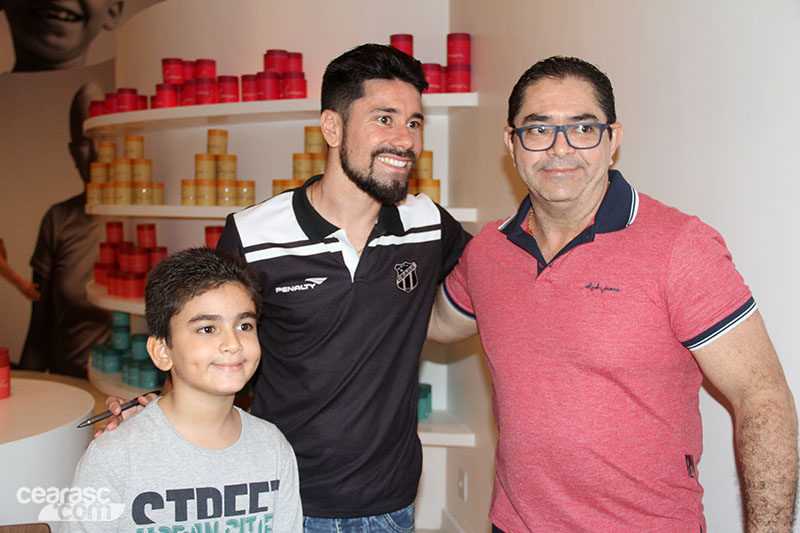 [18-11] Loja do Bem - Noite de Autógrafos - 34