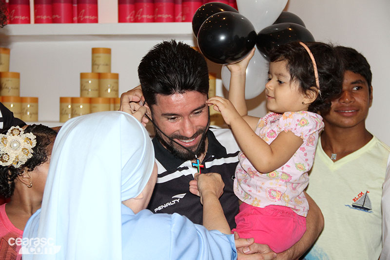 [18-11] Loja do Bem - Noite de Autógrafos - 39