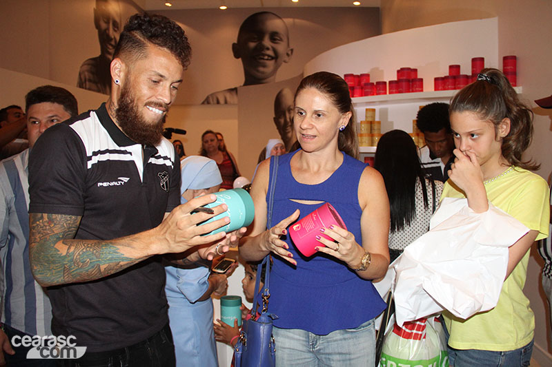 [18-11] Loja do Bem - Noite de Autógrafos - 43