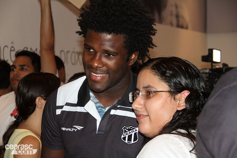 [18-11] Loja do Bem - Noite de Autógrafos - 45