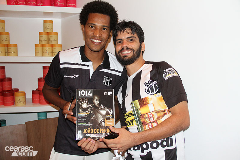 [18-11] Loja do Bem - Noite de Autógrafos - 52