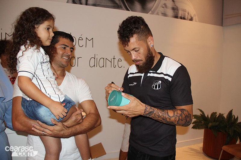 [18-11] Loja do Bem - Noite de Autógrafos - 67