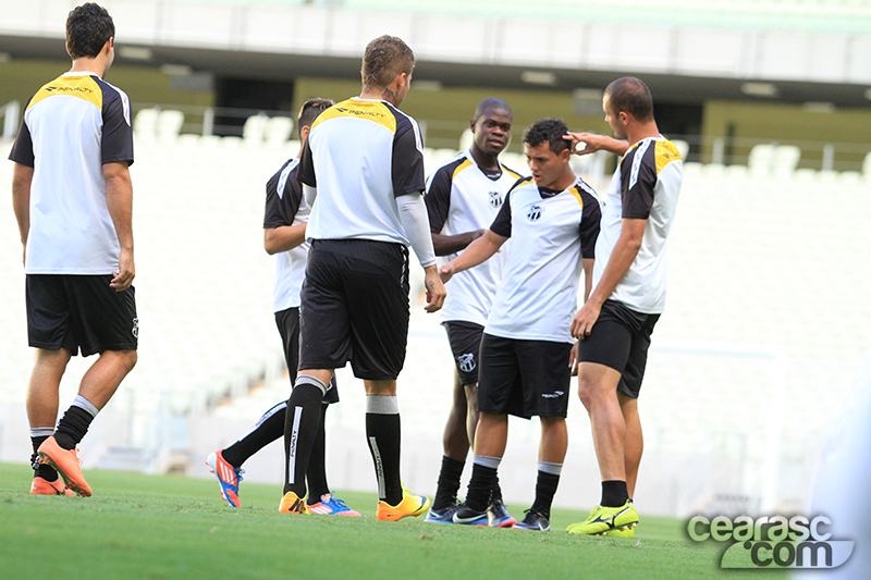 [19-08] Treino coletivo - Castelão - 6