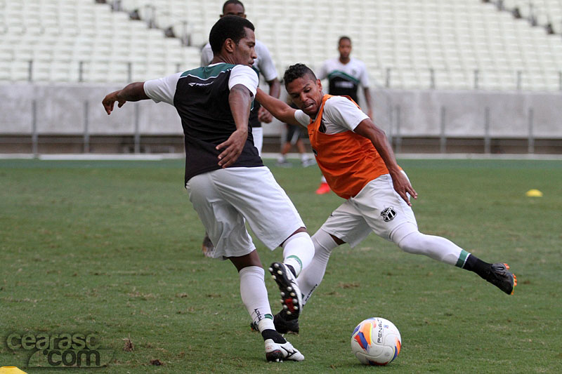 [06-08] Treino tático - Castelão - 16