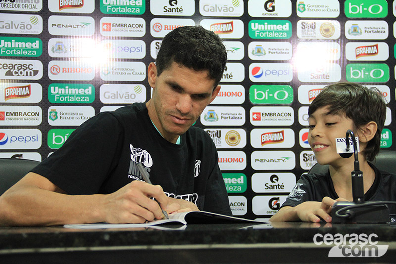 [20-11] Magno Alves realiza sonho de pequeno Fã - 6