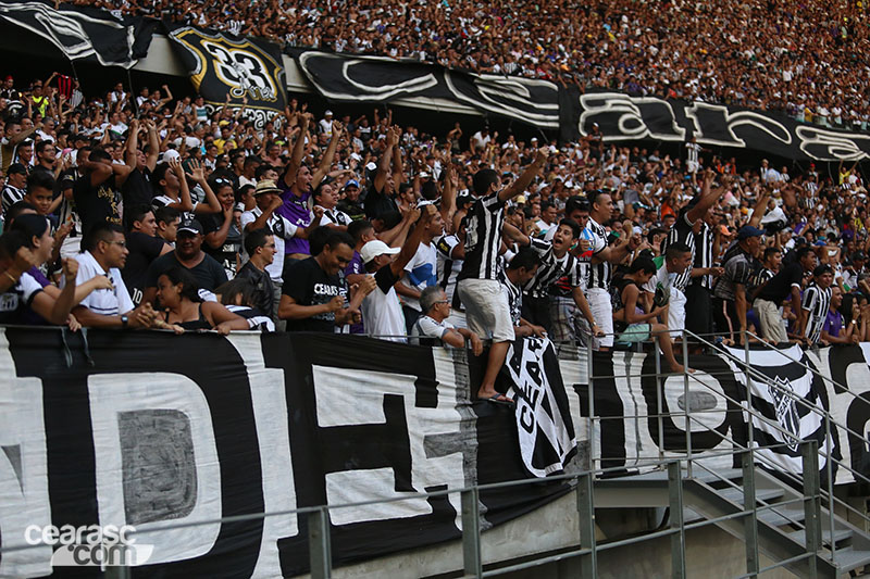 [28-11] Ceará 1 x 0 Macaé - Torcida - 36