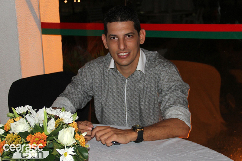 [12-11] Ceará lançou o livro do Centenário2 - 2