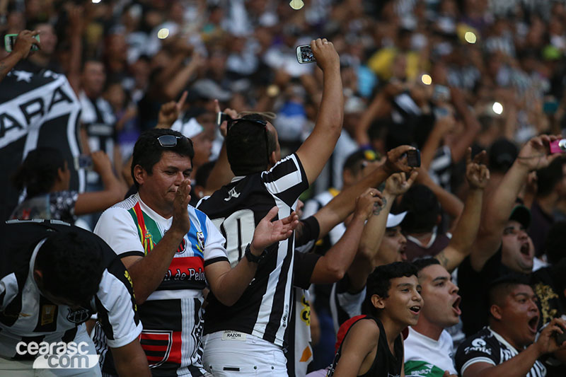 [28-11] Ceará 1 x 0 Macaé - Torcida - 46