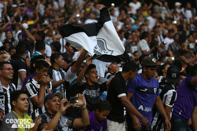 [28-11] Ceará 1 x 0 Macaé - Torcida - 50