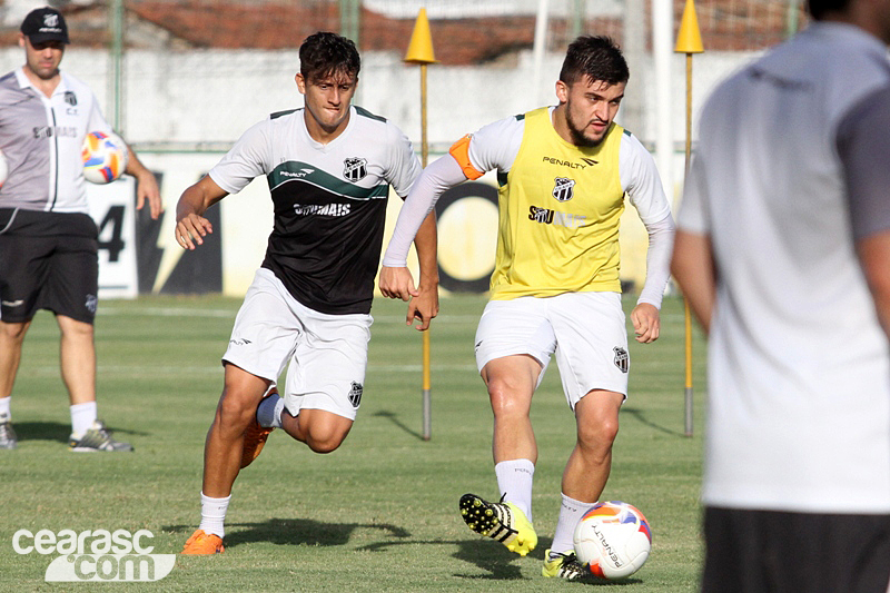 [24-11] Treino tático - 13