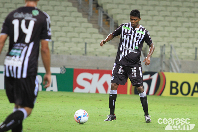 [20-08] Ceará 2 x 0 Guaratinguetá - 02 - 6