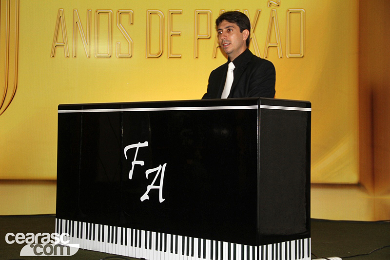 [12-11] Ceará lançou o livro do Centenário3 - 14