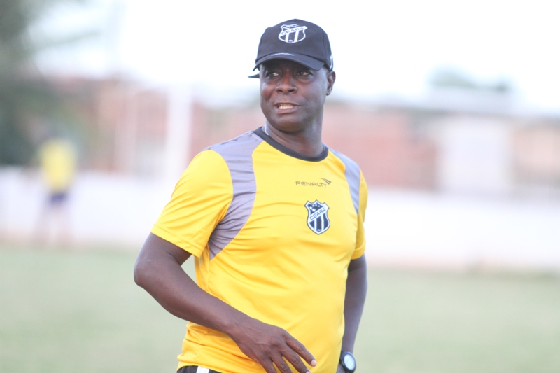 [02-04] Ferroviário  3 x 4 Ceará - SUB-20 - 38