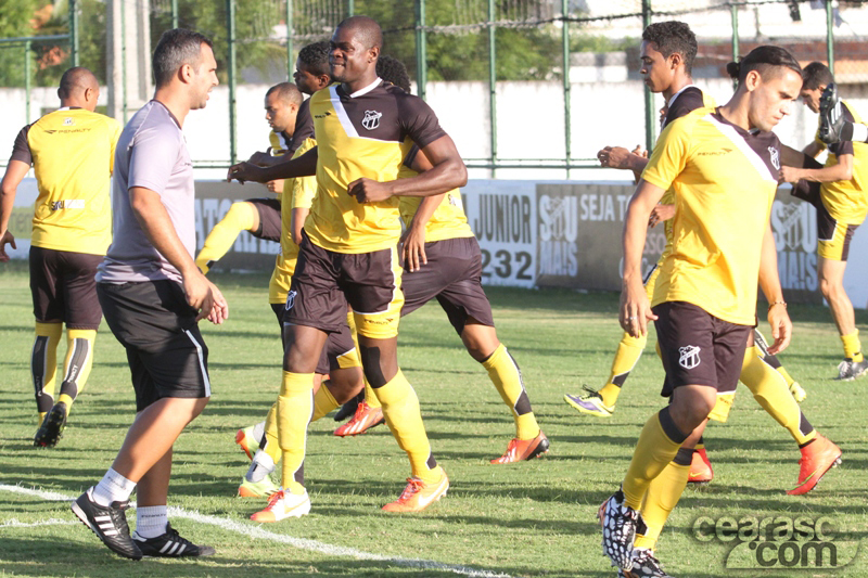 [11-08] Treino técnico + tático - 8
