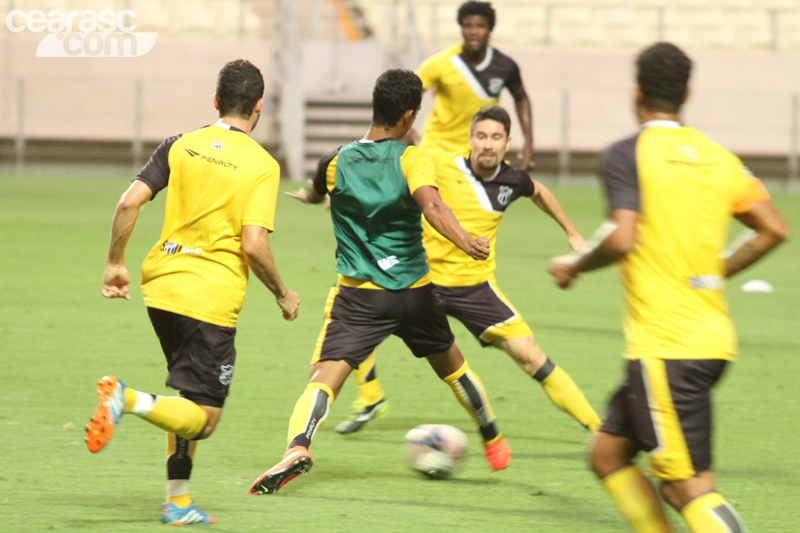 [12-08] Treino coletivo - Castelão - 15