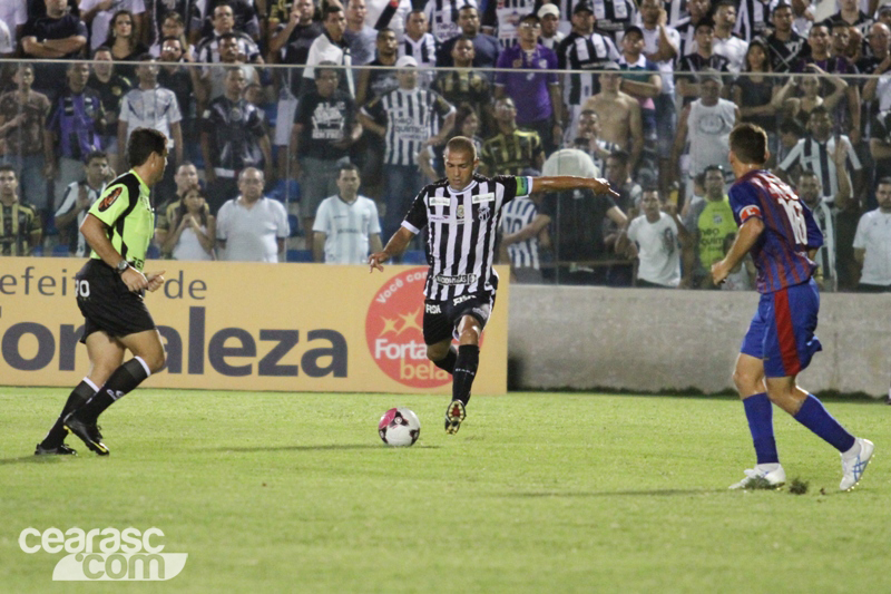 [01-02] Ceará 5 x 1 Tiradentes - 9