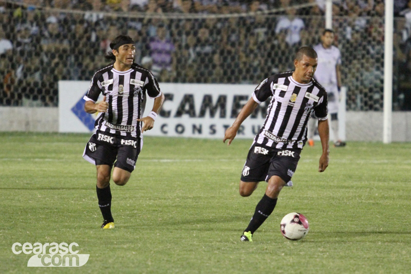 [01-02] Ceará 5 x 1 Tiradentes - 11