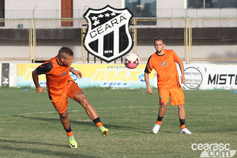 [20-03] Treino de Finalização e Técnico - 12