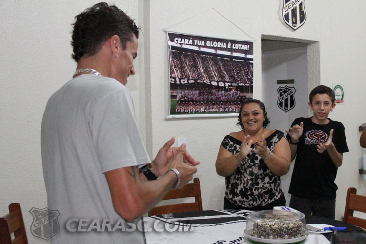 [08-06] Michel faz aniversário - 9