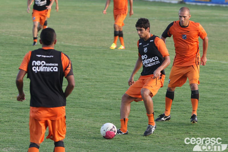[20-03] Treino de Finalização e Técnico - 18