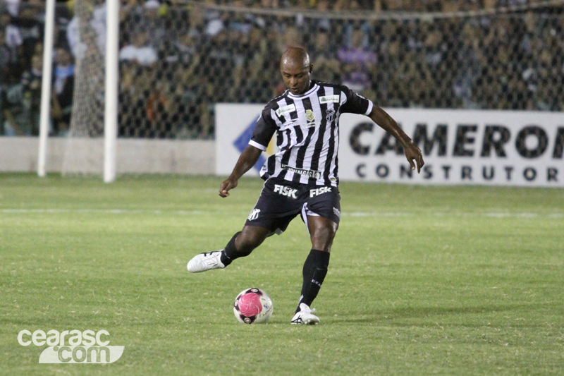 [01-02] Ceará 5 x 1 Tiradentes - 15