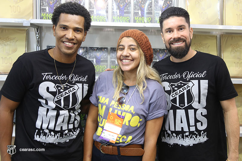 [18-04-2017] XII Bienal Internacional do Livro Part. 1 - 6