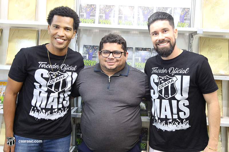 [18-04-2017] XII Bienal Internacional do Livro Part. 1 - 8