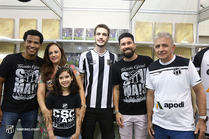 [18-04-2017] XII Bienal Internacional do Livro Part. 1 - 32