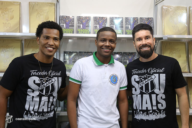 [18-04-2017] XII Bienal Internacional do Livro Part. 1 - 38