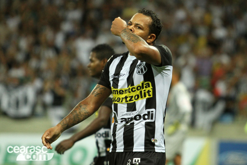 [13-08] Ceará 3 x 1 Internacional - 35