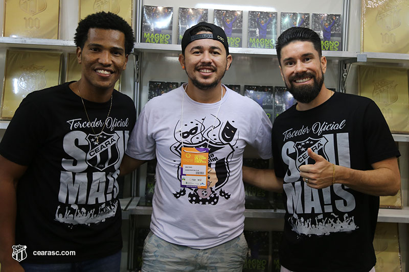 [18-04-2017] XII Bienal Internacional do Livro Part. 2 - 22