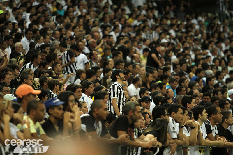 [13-08] Ceará 3 x 1  Internacional - TORCIDA - 21