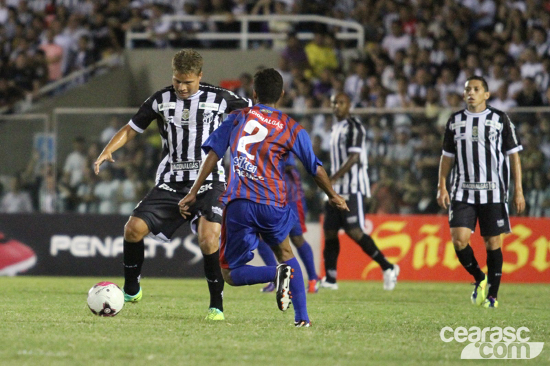 [01-02] Ceará 5 x 1 Tiradentes2 - 1