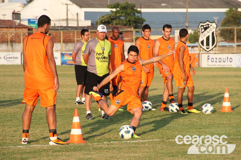 [05-10] Treino de Finalizações - 3