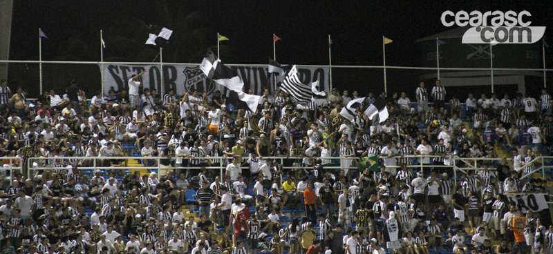 [11-04] Ceará 2 x 2 Paraná - TORCIDA - 1