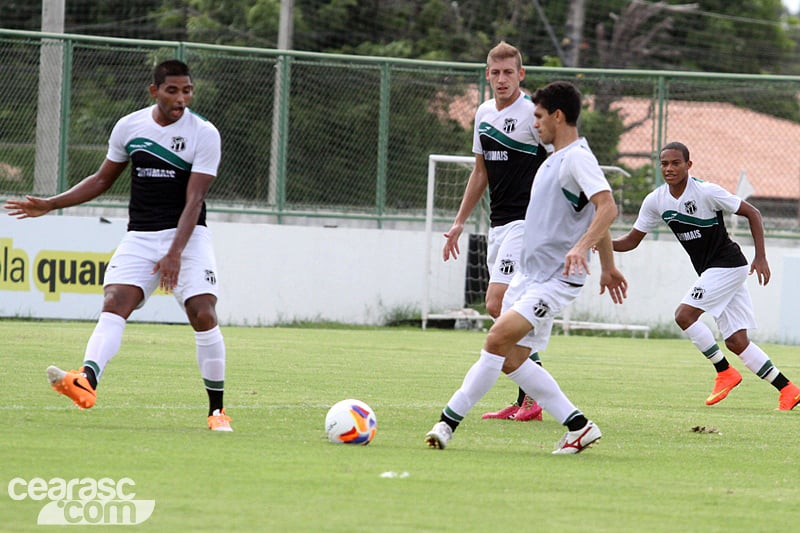 [13-03] Treino técnico + tático - 10