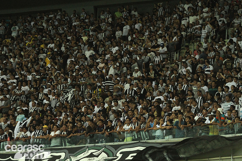 [13-08] Ceará 3 x 1  Internacional - TORCIDA - 34