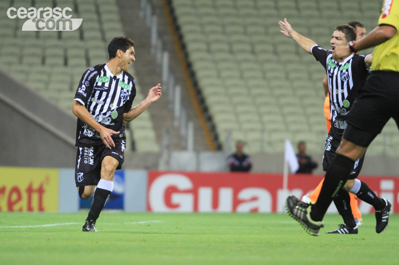 [08-10] Ceará 5 x 3 Bragantino - 14