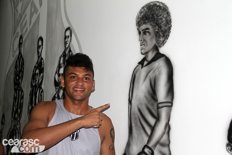 [06-01] Elenco do Ceará visita Centro Cultural2 - 16