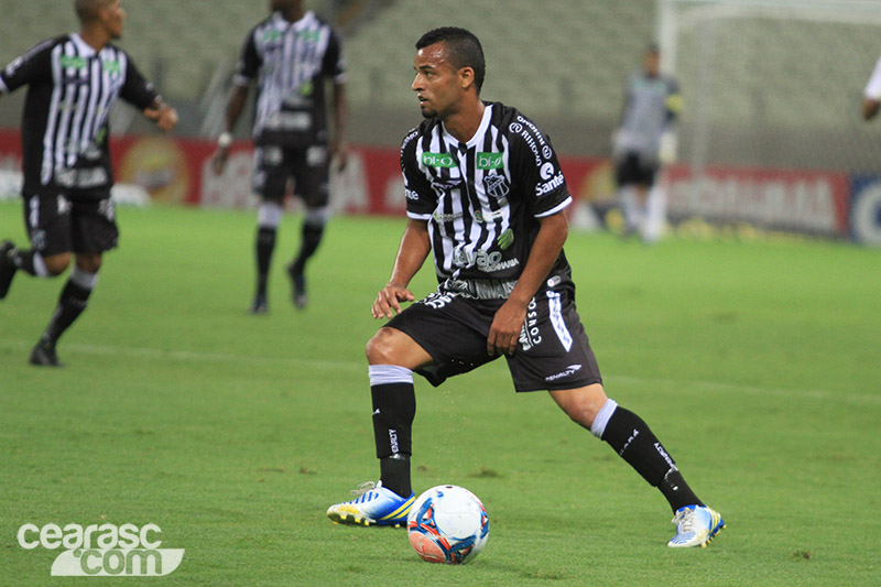 [08-10] Ceará 5 x 3 Bragantino - 02 - 1