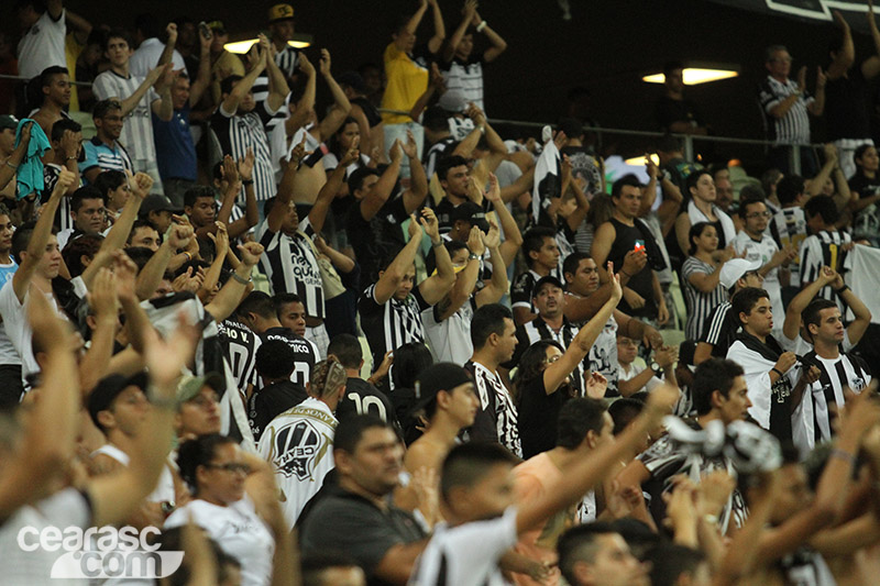 [13-08] Ceará 3 x 1  Internacional - TORCIDA - 49