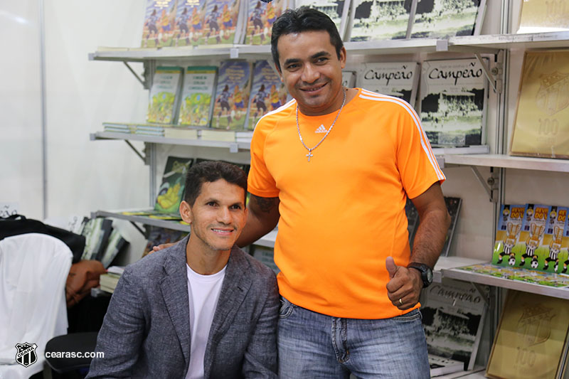 [19-04-2017] XII Bienal Internacional do Livro - 31