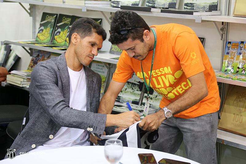 [19-04-2017] XII Bienal Internacional do Livro - 33