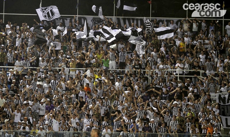 [11-04] Ceará 2 x 2 Paraná - TORCIDA - 5