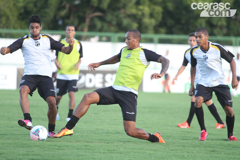 [06-06] Reapresentação + treino físico e técnico - 2