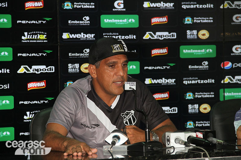 [13-02] Apresentação do Técnico Silas - 14