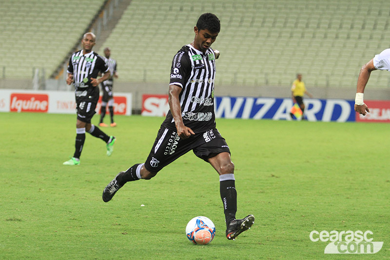 [08-10] Ceará 5 x 3 Bragantino - 02 - 13