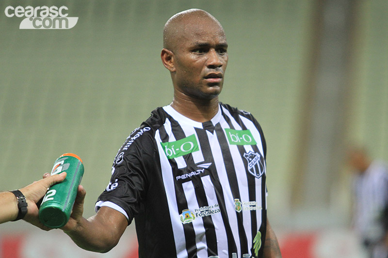 [08-10] Ceará 5 x 3 Bragantino - 02 - 15